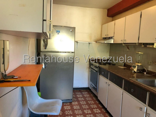 Ms: 25-16515 Se Vende Amplio Apartamento En Santa Rosa De Lima. A=123m2, 3h, 3b, 1p.