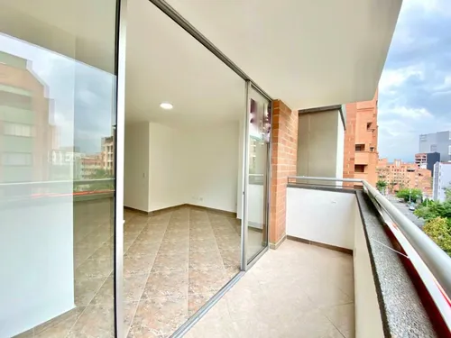 Apartamento En Venta En Laureles. Cod V4384