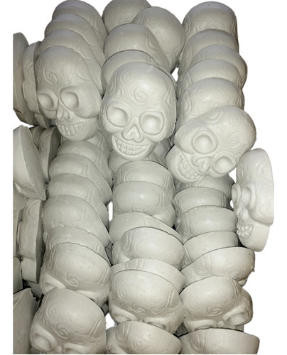 30 Figuras De Yeso Calaveras Surtidas