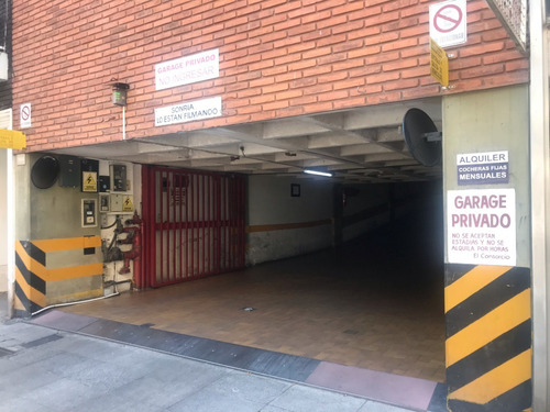 Imagen 1 de 4 de Cocheras Fijas Cubiertas Dueño Directo