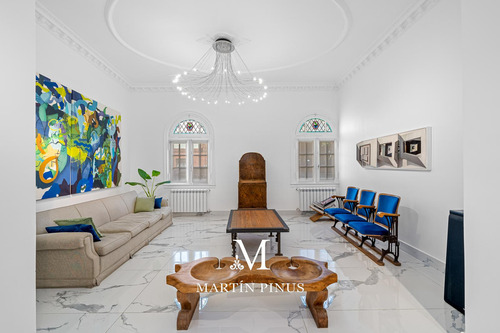Espectacular Casa - 5 Amb. - 3 Dorm. - 450 M2 - Terraza - Quincho - Parrilla - Zona Embajadas