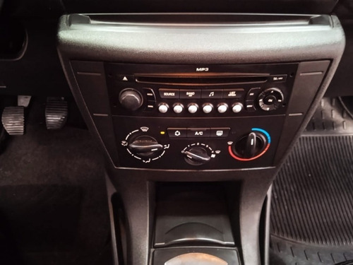 Imagem 14 de 15 de Citroen C4 Glx