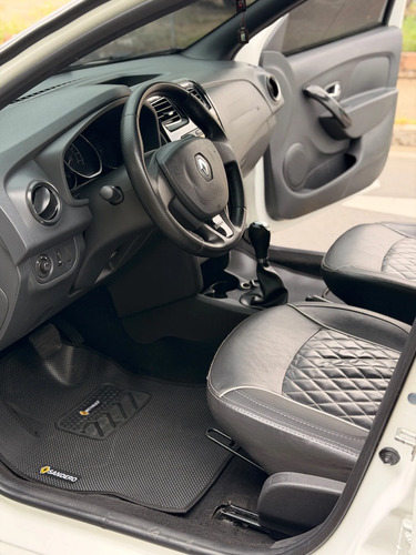 Renault Sandero 1.6 Authentique At