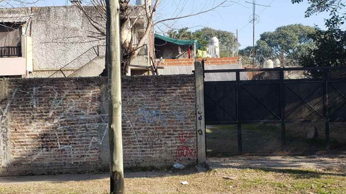 Venta De 3 Departamentos Mas Dos Locales Comerciales