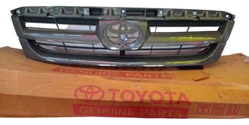 Parrilla Toyota Fortuner 2006-2009