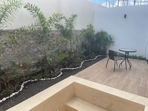 Casa De 3 Rec. En Privada Con Paneles Solares, Cerca De Altabrisa. Boreana
