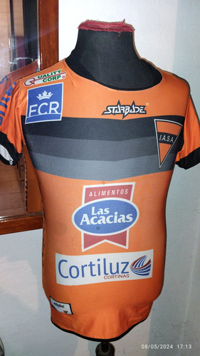 Camiseta Sudamerica Starbade Las Acacias Elastizada Talle M (Usado)