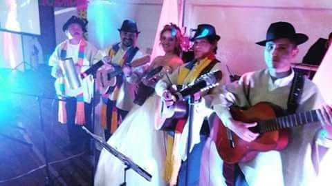 Imagen 5 de 6 de Serenata Carranguera Y Parrandera