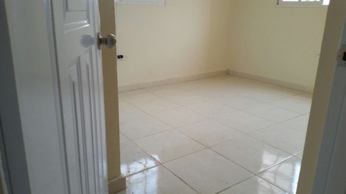 Imagen 8 de 14 de Casas De 3 Hab. 2 Baños Y Marquesina Cont. 829 323 9618