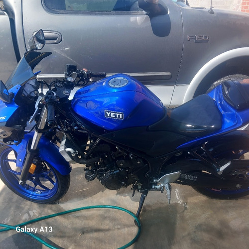 Yamaha R25