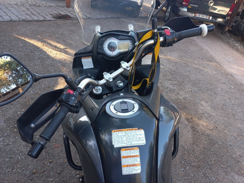 Imagen 13 de 17 de Suzuki Dl 650 A 2013 Charliebrokers