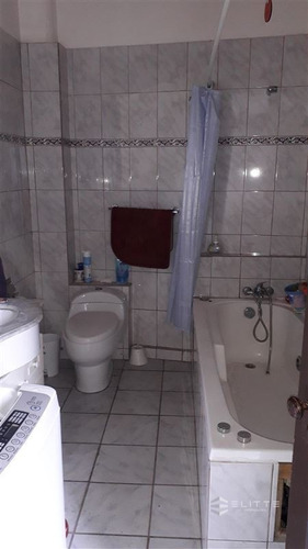 Departamento En Venta De 6 Dorm. En Valparaíso
