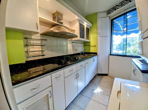 Imagen 5 de 14 de Apartamento En Venta En Naguanagua
