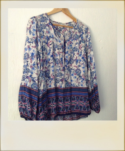 Blusa Manga Larga De Flores Y Arabescos Tela Super Fina