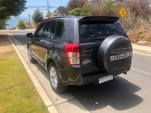 Imagen 6 de 11 de Suzuki Grand Nomade Glx 2.4 Aut 2014