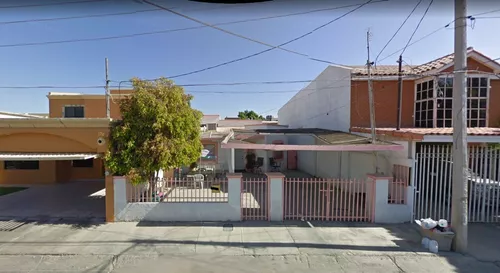 Casas en Venta en Jardines Del Lago, Mexicali | Metros Cúbicos