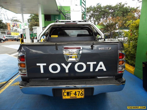 Toyota Hilux 2.5 Mt