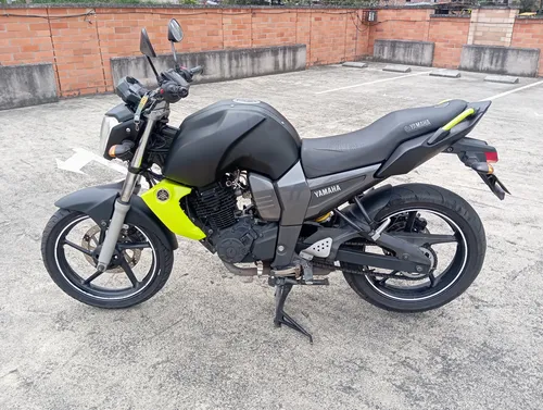 Yamaha Fz16