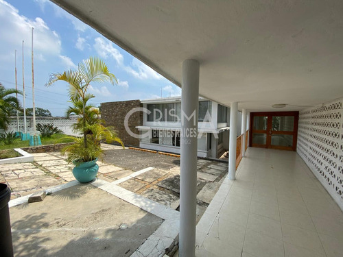 Oficinas En Renta En Col. Jardines