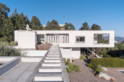Moderna Casa En Condominio Cantagua Con Vista Al Mar