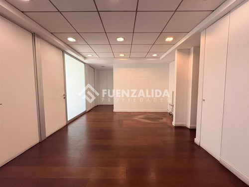 Luminosa Oficina En Venta A Pasos De Metro Escuela Militar