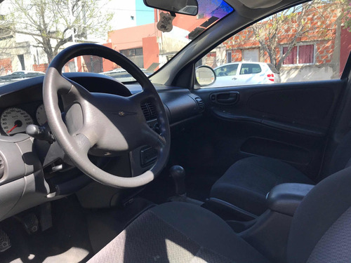 Chrysler Neon 2.0 2000 Se 2003