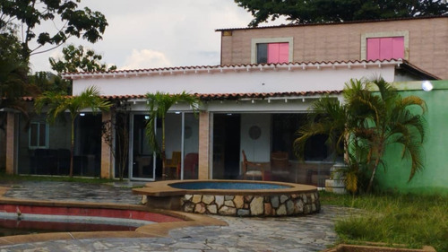 Vera Casa Inmobiliaria Vende Finca O Hacienda En Tocuyito L/firma Ep-2