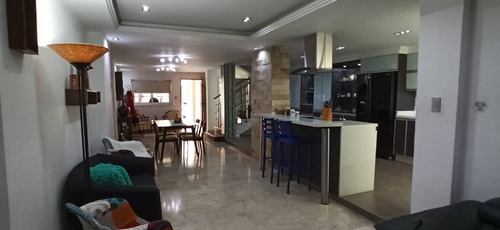 Townhouse En Venta Sansur Res Andrea - San Diego