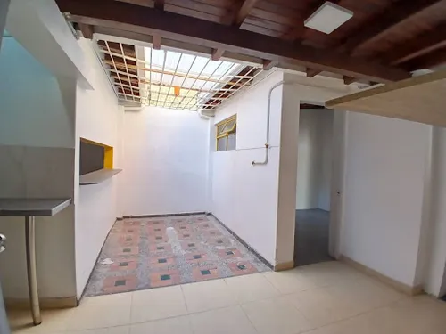 Casas En Arriendo Laureles 743-7311