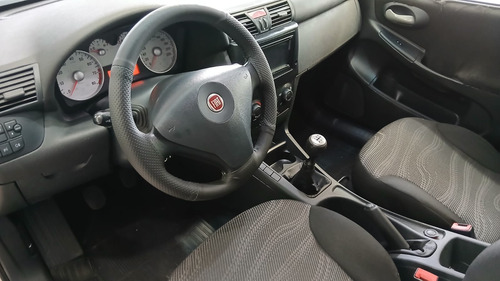 Fiat Stilo 1.8 8v Attractive Flex 5p