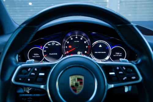 Porsche Cayenne 2022