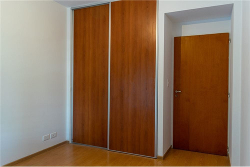 Depto Semipiso 2 Amb. Con Balcon, Caballito