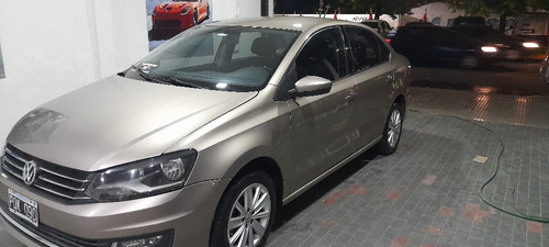 Volkswagen Polo Version Full