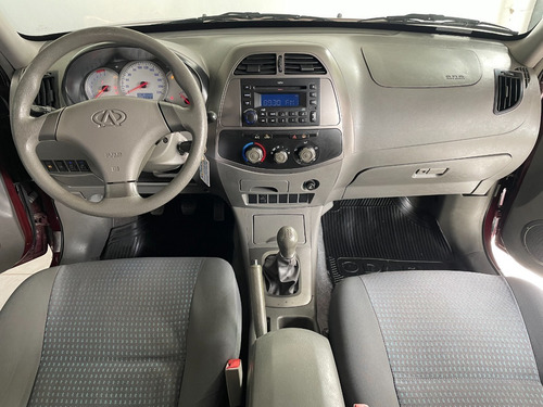 Imagem 8 de 9 de Chery Tiggo 2.0 Manual 2013