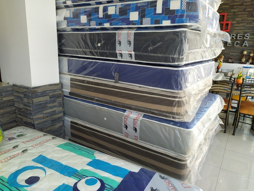 Imagen 4 de 7 de Base De Cama Quito Para Colchon