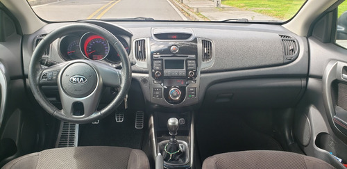 Kia Cerato Koup 2012 Motor 1.6