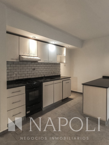 Imagen 7 de 13 de Impecable Dúplex En Venta, En Canning