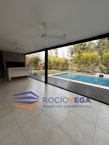 Casa En Venta En Weston, Moreno