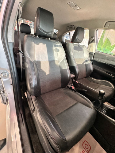 Toyota Yaris 1.5 5p S At Cvt
