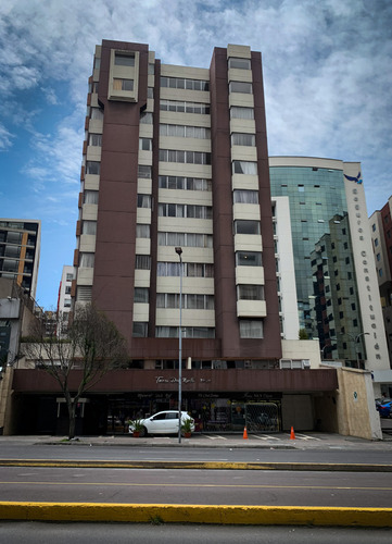 Imagen 2 de 11 de De Venta Departamento Quito- Ecuador