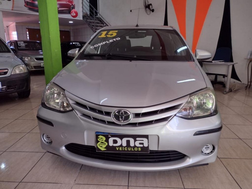 Imagem 3 de 10 de Etios Xs 1.5 Flex 16v 5p Mec.