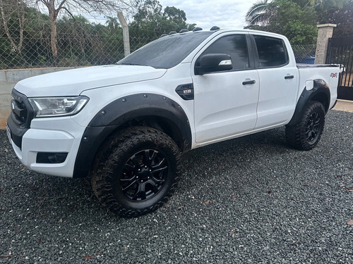 Ford Ranger 3.2 Xlt Cab. Dupla 4x4 Aut. 4p