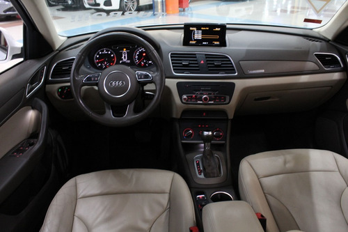 Imagem 7 de 20 de Audi Q3 2.0 Tfsi Ambition Quattro 2015