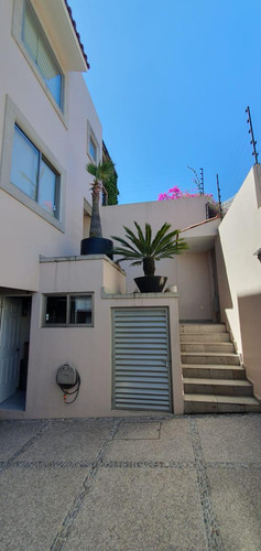 Casa En Conjunto Con Vigilancia En Venta O Renta, Santa Fe Cuajimalpa