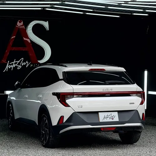 Kia K3 Cross 1.6 Zenith