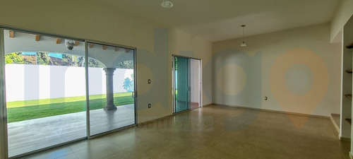 Imagen 12 de 30 de Casa En Venta En Juriquilla, Un Piso