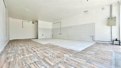 Local Comercial En Arriendo De 65 M2 - Simón Bolivar, Ñuñoa