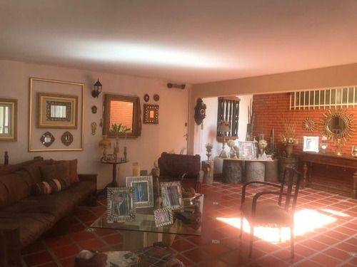 Imagen 3 de 16 de Livy Ramirez Vende Casa En Lomas De Prados Del Este Mls #22-18258