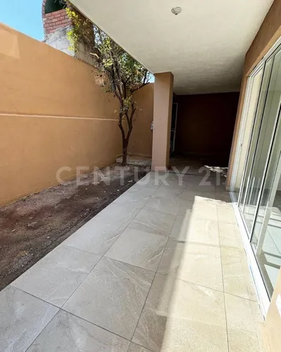 Casa En Venta En Col. El Roble En San Nicolas De Los Garza