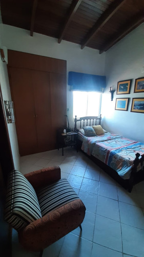 Se Vende Hermoso Th En La Urb Bello Campo Ve02-1391zn-yabi
